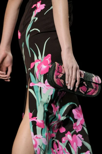Look 49